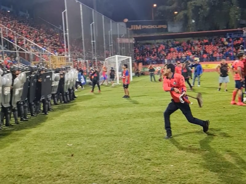 Municipal investiga disturbios en la final y declarará non gratos a aficionados que provocaron daños