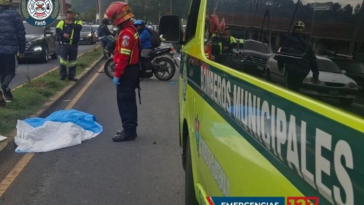 Tres personas heridas fueron trasladadas al Hospital San Juan de Dios. Foto: Bomberos Municipales.