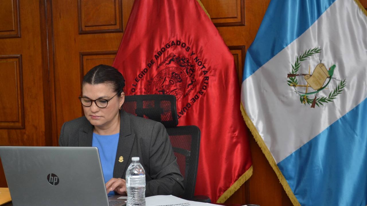 Patricia Gámez, la primera mujer en presidir el Colegio de Abogados y Notarios de Guatemala