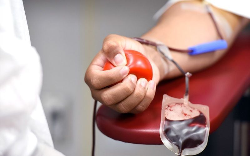 Salva tres vidas en menos de una hora.
Donar sangre es seguro, rápido y más importante de lo que imaginas.