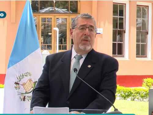 Arévalo se pronuncia por sentencia de la CC ante legitimidad de Mazariegos
