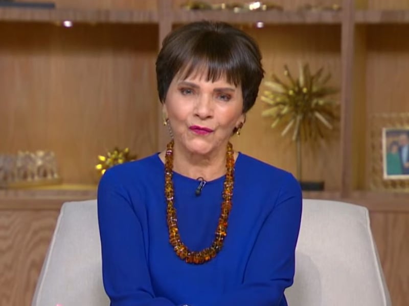 Pati Chapoy interrumpe “Ventaneando” para anunciar muerte de una querida exconductora del programa