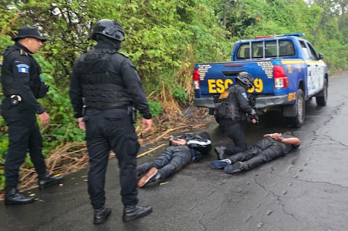 Capturan a tres asaltantes en autobús rumbo a Antigua Guatemala