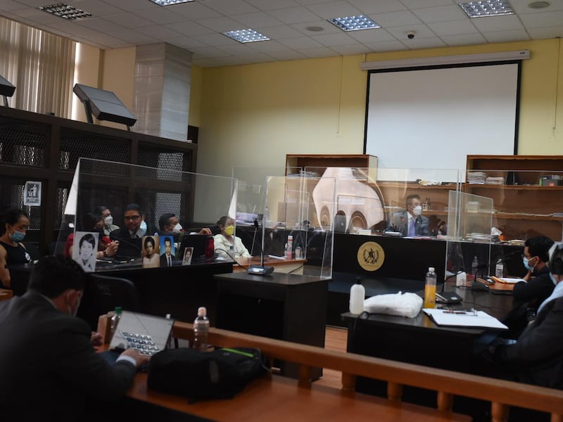 Envían a juicio a nueve acusados en el caso "Diario Militar"