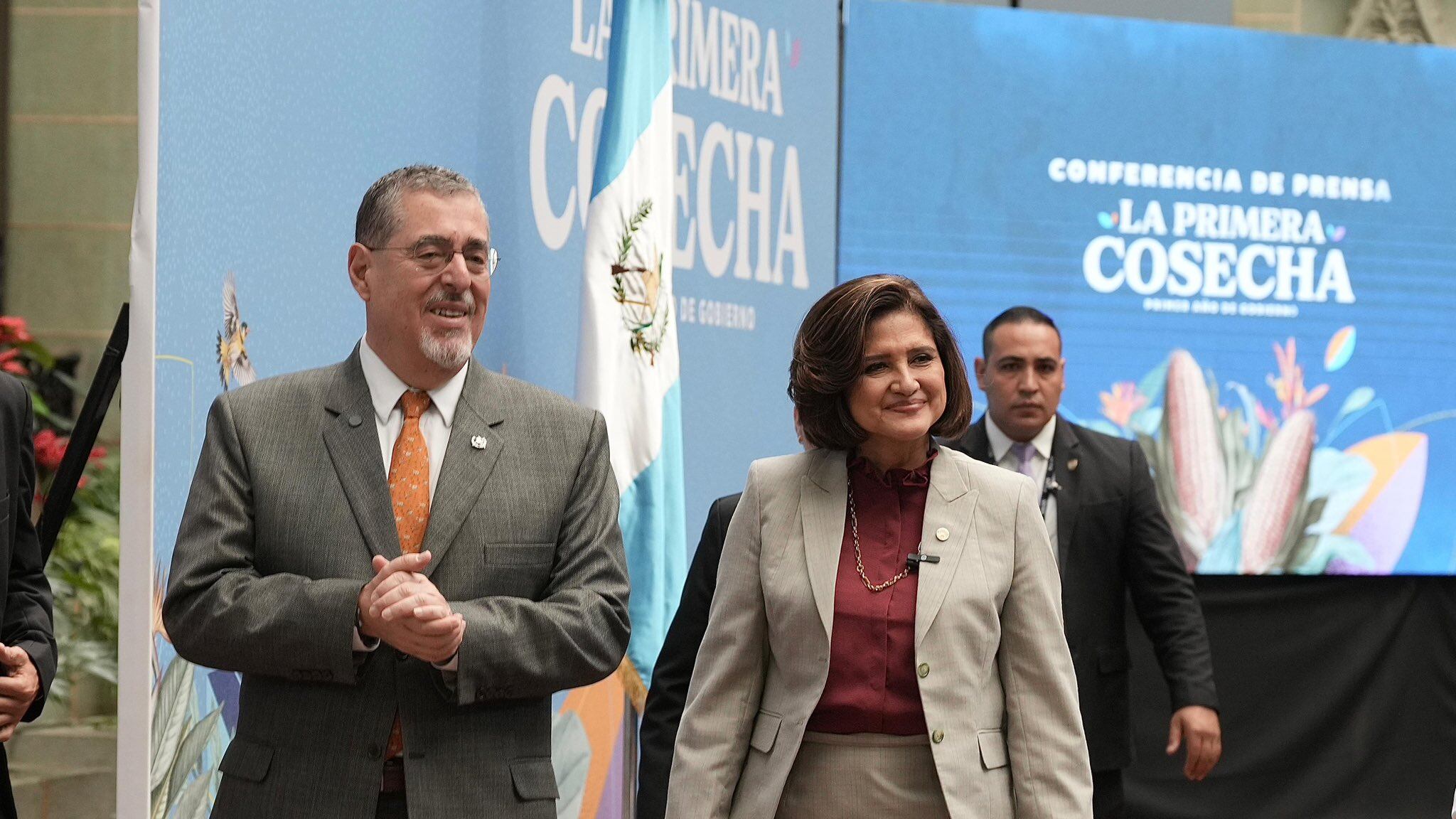 El presidente, Bernardo Arévalo y la vicepresidenta, Karin Herrera. Foto Vicepresidencia