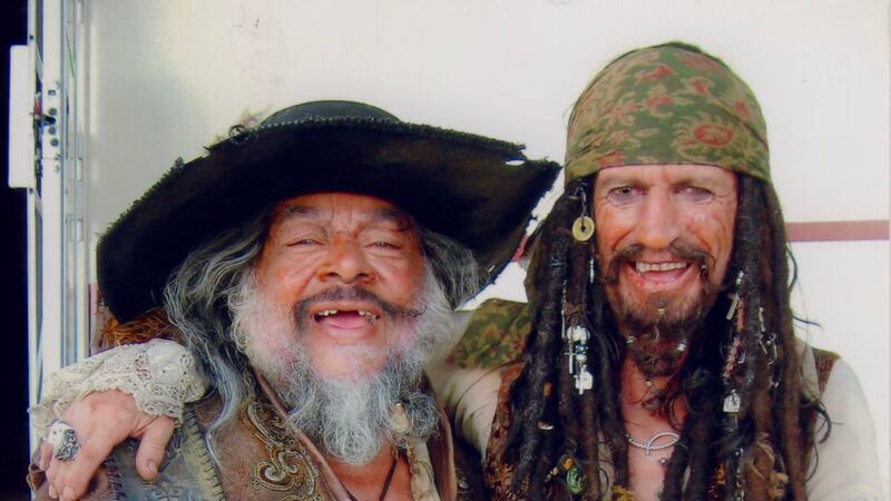 Confirman fallecimiento de conocido actor de “Piratas del Caribe”