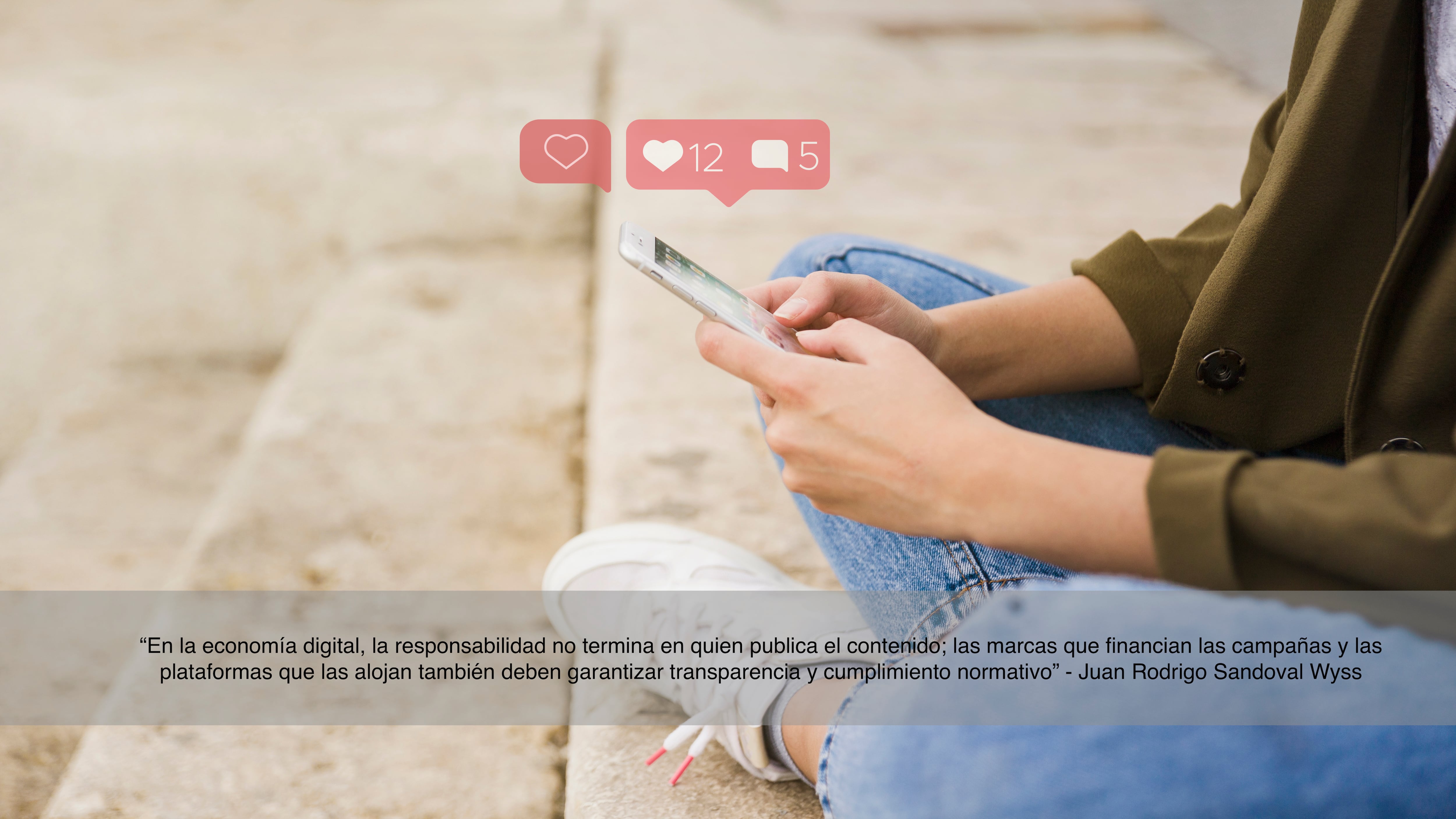 El problema no radica en que un influencer realice publicidad, sino en que lo haga sin informar. Foto: Cortesía.