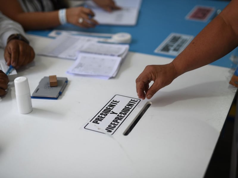 Identifican “red consolidada” de netcenters para ataques selectivos en las elecciones
