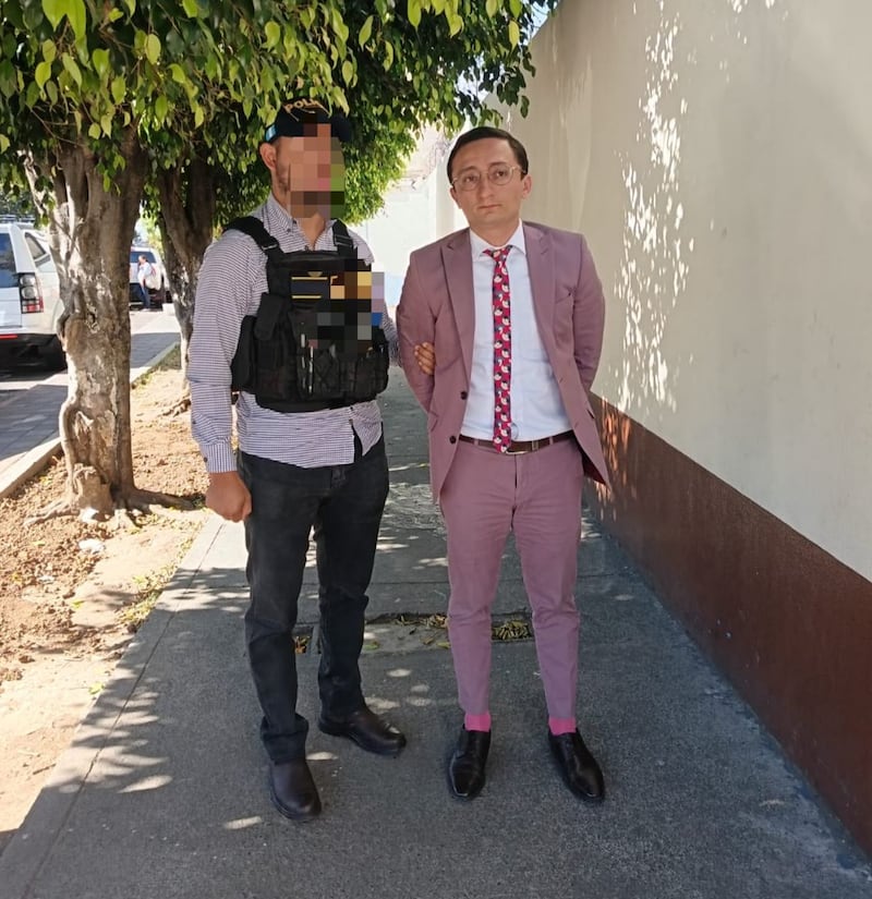 El sindicado habría agredido físicamente a una compañera de trabajo. Foto: PNC