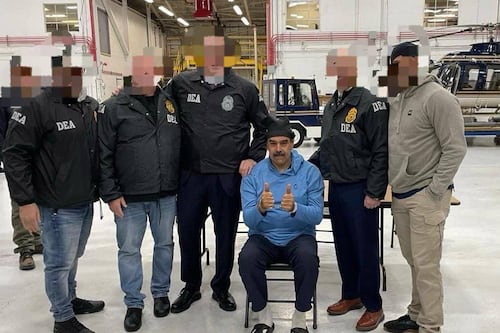 VIDEO. Un “Happy New Year” camino a prisión marcó la llegada de Maduro a New York