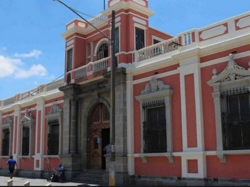 Nuevo TSE toma posesión en sesión privada y el magistrado Mario Velásquez se ausenta