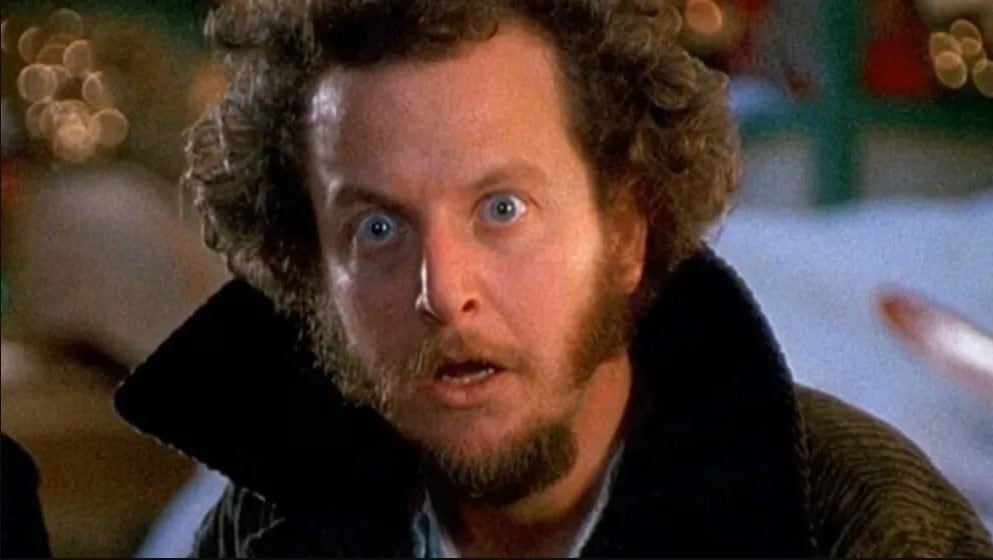 Daniel Stern, el icónico Marv de "Mi pobre angelito", citado por solicitud de prostitución