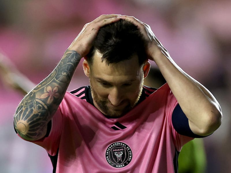 Messi salió lesionado en la victoria del Inter de Miami y ahora es duda para los amistosos de su selección