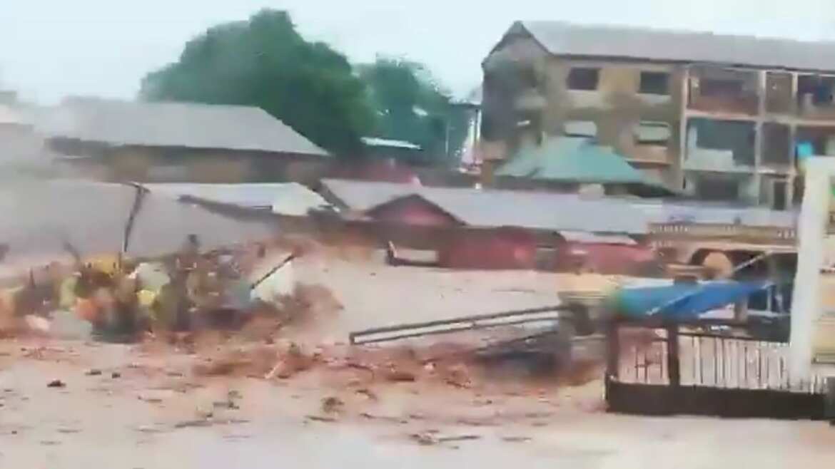 Las inundaciones en el estado de Níger dejan al menos 21 muertos y 10 desaparecidos