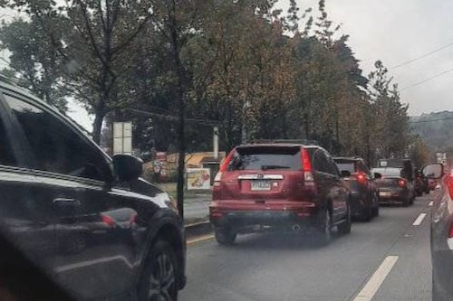 Camión volcado en la ruta Interamericana deja dos mujeres heridas