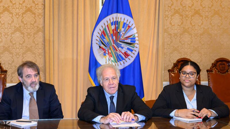 Luis Almagro se reúne con cardenal Álvaro Ramazzini