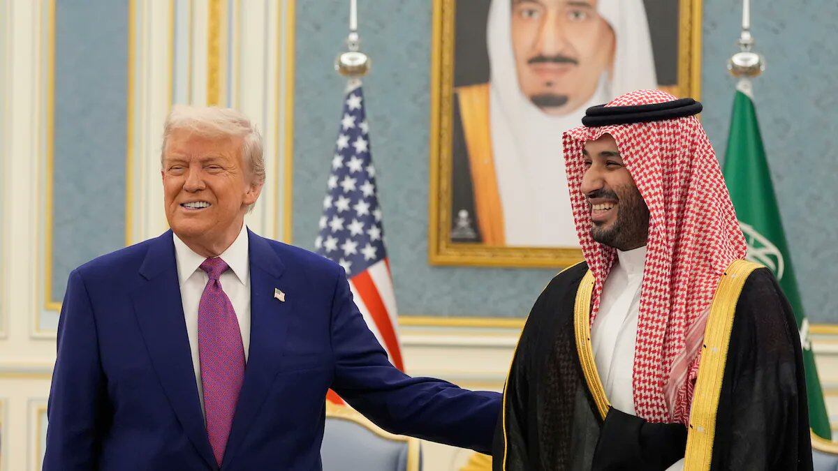 El presidente estadounidense, Donald Trump, llegó este martes a la capital de Arabia Saudí, Riad,