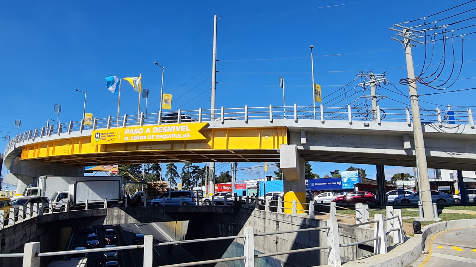 Nuevo paso a desnivel aliviará el tráfico hacía el CAES. Foto: Stanley Herrarte