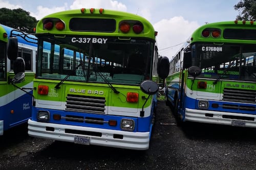 Pasaje podría subir hasta Q7 en Mixco tras alza de combustibles