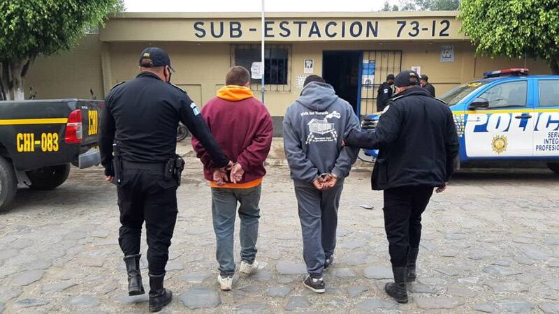 Capturados con arma de fuego en pleno toque de queda