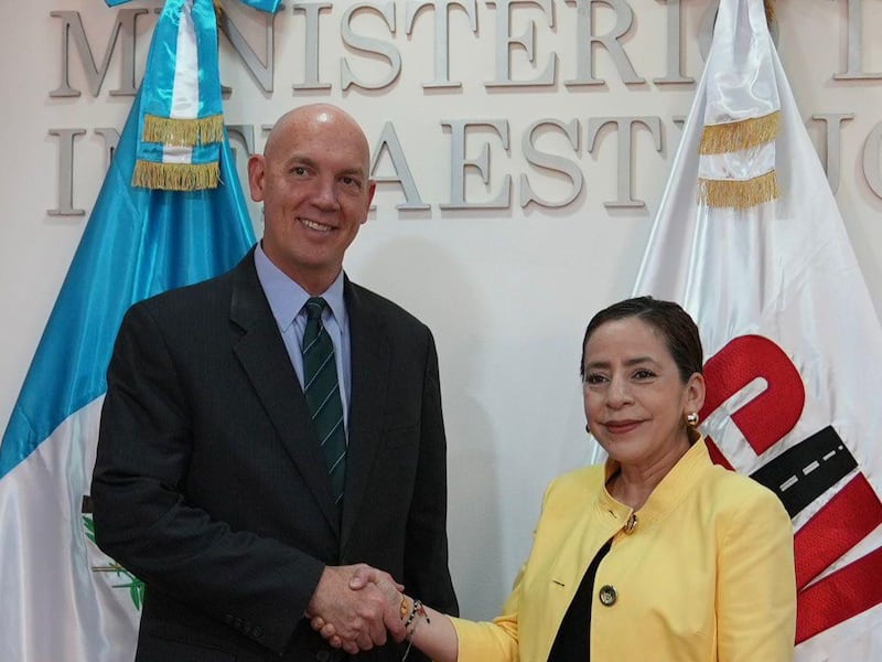 EE. UU. reafirma su apoyo a Guatemala en infraestructura vial
