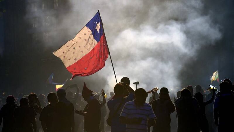 Aumenta a 23 la cifra de muertos por protestas y enfrentamientos en Chile
