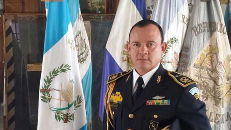 Giammattei acepta la renuncia del ministro de Gobernación