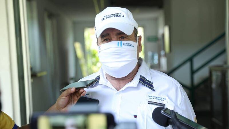 VIDEO. Giammattei confirma dos casos nuevos de Covid-19