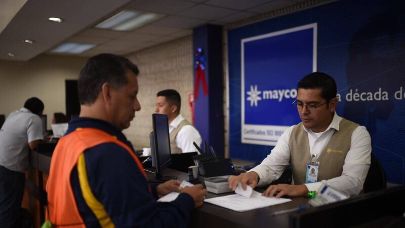 Otorgan amparo provisional al PDH para que Maycom continúe emitiendo licencias de conducir