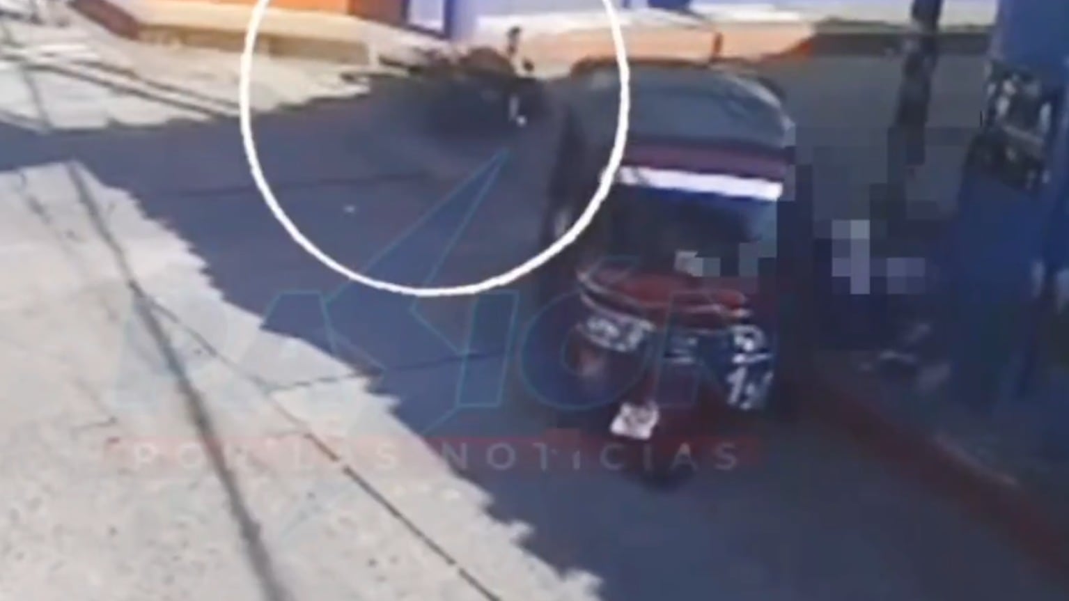 El incidente está involucrado una motocicleta y un mototaxi. Foto: RRSS