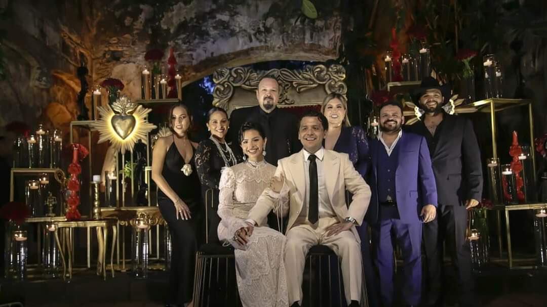 Boda de Ángela Aguilar y Nodal.