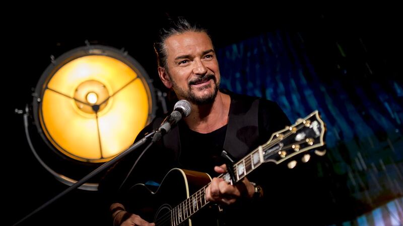 Filtran foto inédita de la infancia de Ricardo Arjona