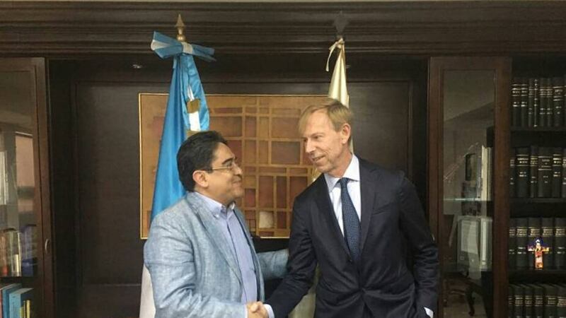 CSJ da trámite a amparo para frenar cambio de Anders Kompass