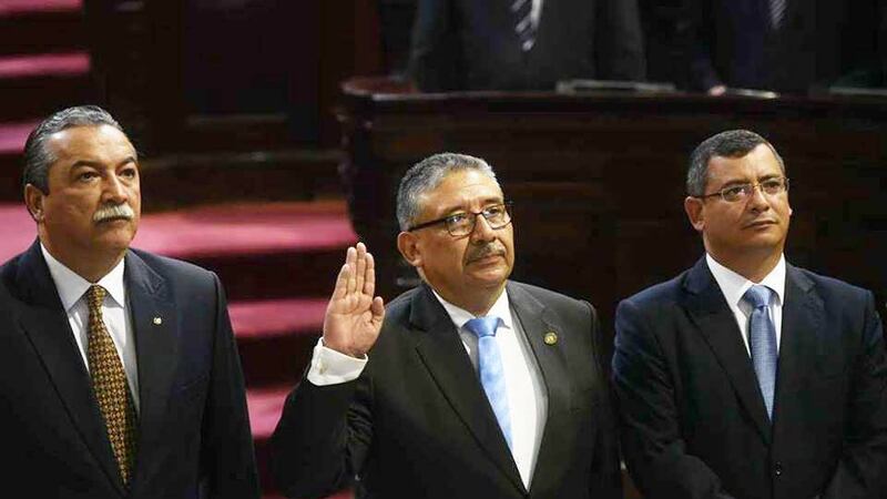 José Pineda es juramentado como presidente del Organismo Judicial