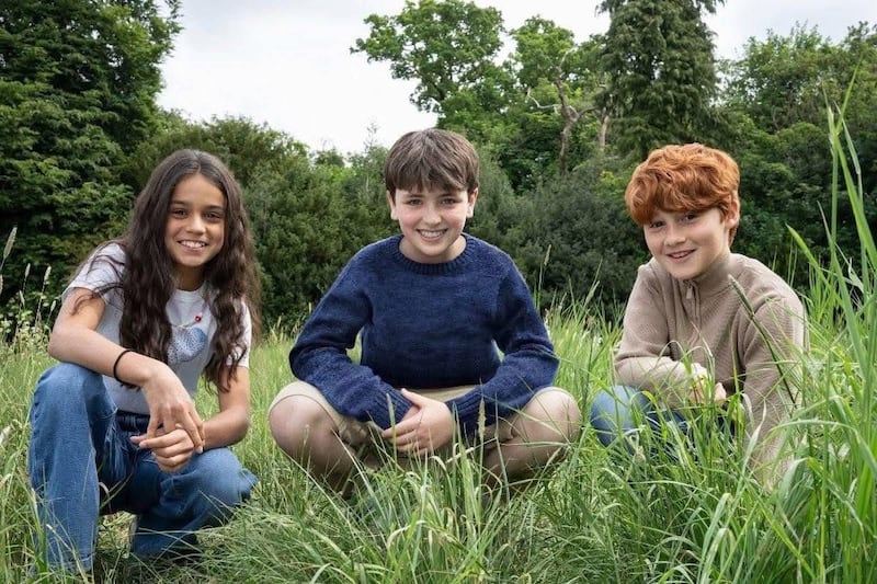 HBO presenta a los jóvenes que darán vida a Harry Potter, Hermione y Ron en su nueva serie.