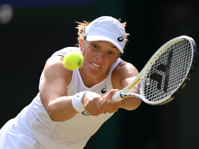 ¡Wimbledon se despide de la número 1 del Mundo! Iga Swiatek cae en tercera ronda