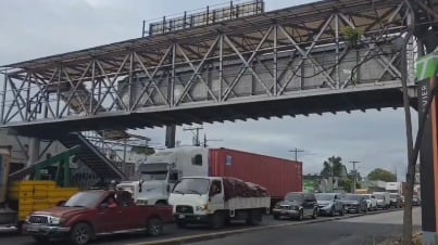 Cierre total de la Calzada Aguilar Batres por instalación de nueva pasarela peatonal