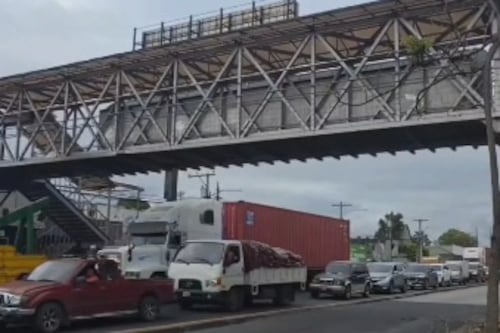 Cierre total en la calzada Aguilar Batres este sábado por instalación de pasarela