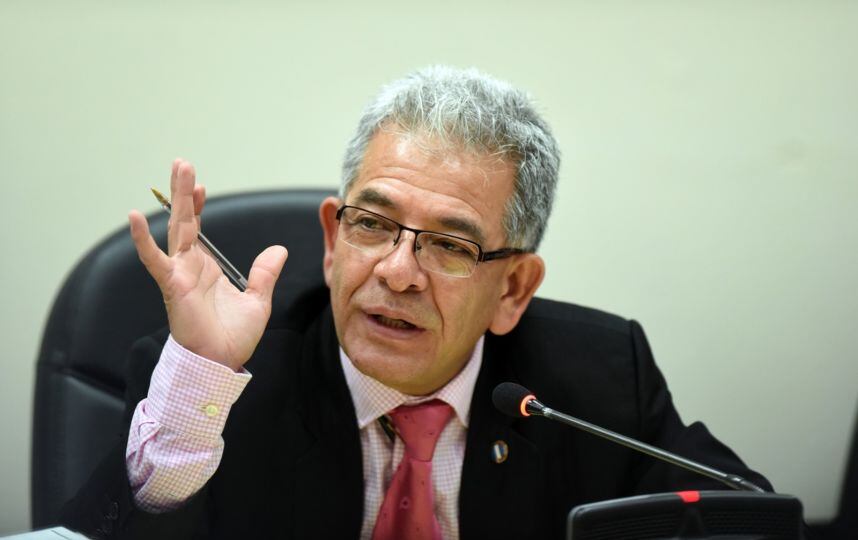 Miguel Ángel Gálvez presenta expediente para integrar la CC