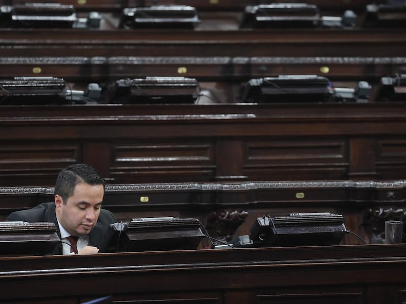 Congreso posterga elección de magistrados titular y suplente a la CC