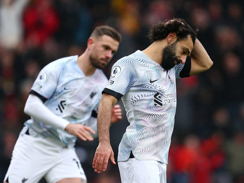 Salah falla un penal y no pudo evitar que el Liverpool cayera ante el colista de la Premier