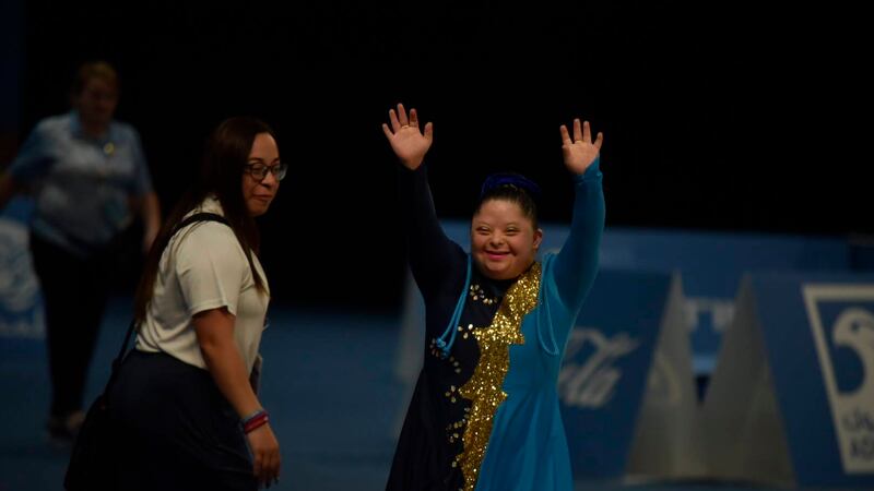 #GuateenAbuDhabi las gimnastas Diana Paz y Sayra Barrios se apuntan en el medallero de Guatemala