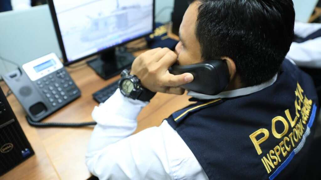 Los guatemaltecos podrán denunciar actos de corrupción en la PNC. Foto Mingob