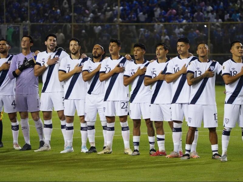 Pronósticos y “picks” generados por una IA entrenada para el Partido Surinam vs El Salvador | Clasificatorias Mundial 2026: análisis y parlay para hoy