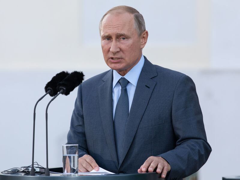 Vladímir Putin señalado de “cínico" tras visitar Mariúpol, Ucrania