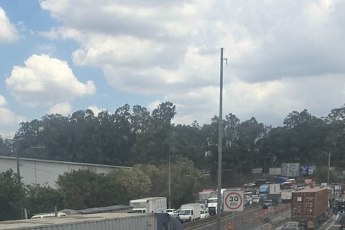 Tráfico colapsa en ruta al Pacífico en esta tarde de Martes Santo