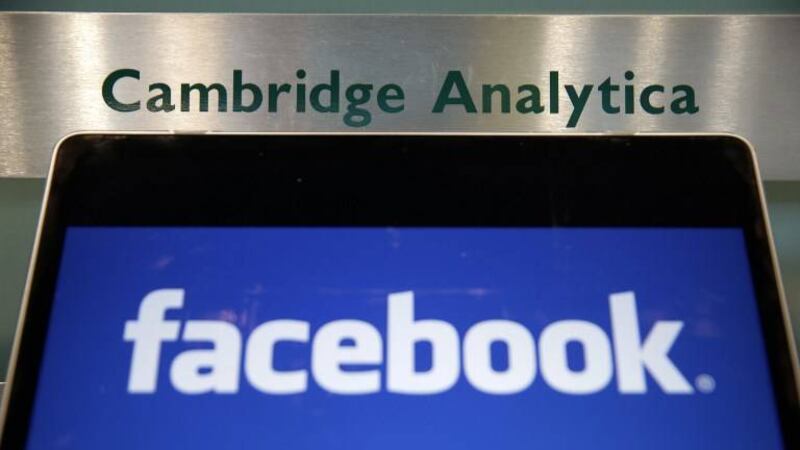 Cambridge Analytica, culpable en caso de uso ilegal de datos de Facebook