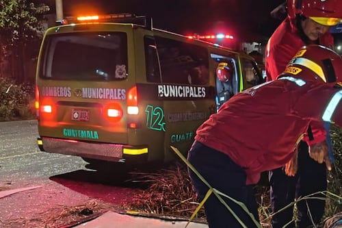 Hombre muere atropellado en Bosques de San Nicolás, Mixco