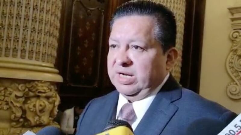 Denuncian contrataciones de último momento en Ministerio de Desarrollo por Q2 millones
