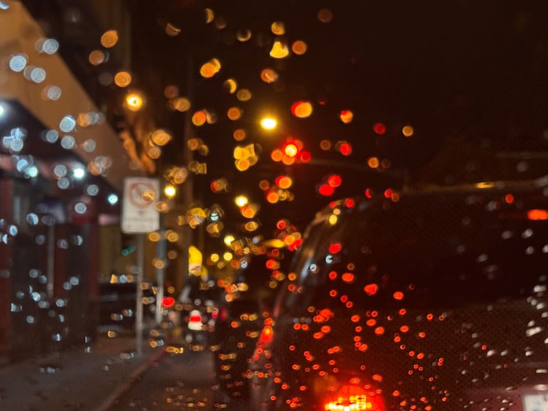 Intensa lluvia sorprende a capitalinos esta noche de Martes Santo